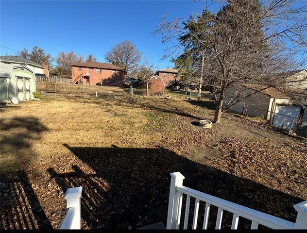 3615 Doniphan Avenue, St Joseph, MO 64507