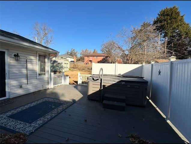 3615 Doniphan Avenue, St Joseph, MO 64507