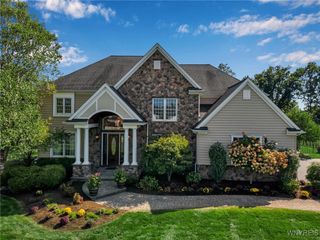 8925 Williams Court, Clarence, NY 14032