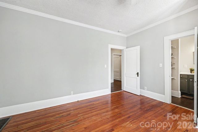 503 E Broad Street, Statesville, NC 28677