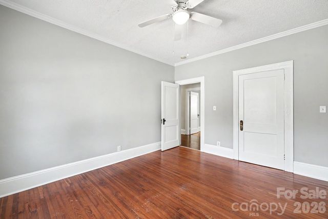 503 E Broad Street, Statesville, NC 28677