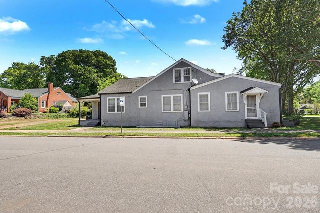 503 E Broad Street, Statesville, NC 28677