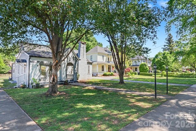 503 E Broad Street, Statesville, NC 28677