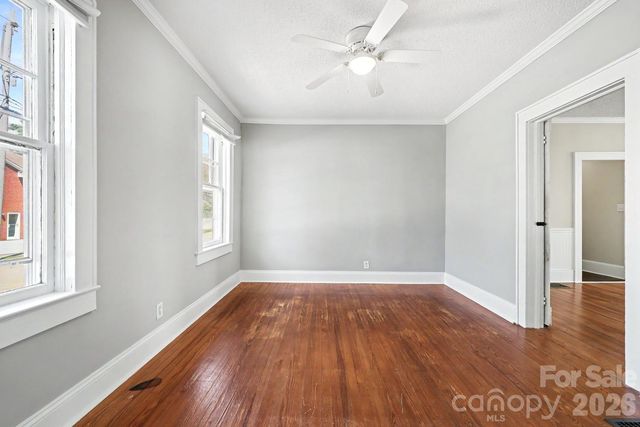 503 E Broad Street, Statesville, NC 28677