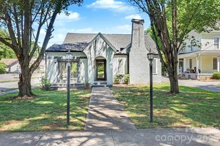 503 E Broad Street, Statesville, NC 28677
