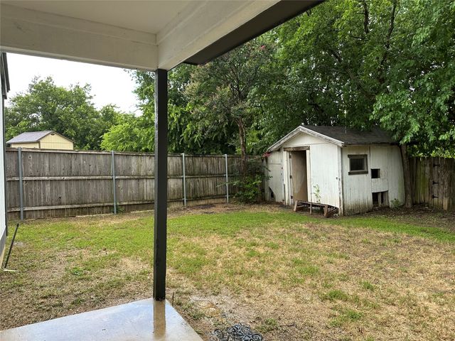 7629 Misty Ridge Drive N, Fort Worth, TX 76137