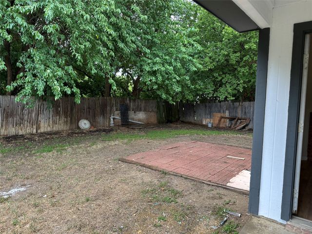 7629 Misty Ridge Drive N, Fort Worth, TX 76137