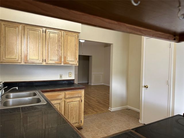 7629 Misty Ridge Drive N, Fort Worth, TX 76137