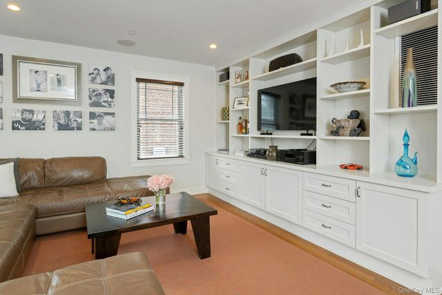 25 Hudson Avenue, Irvington, NY 10533