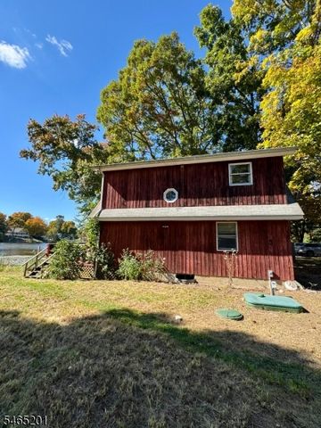 3 Water St, Vernon Twp., NJ 07422