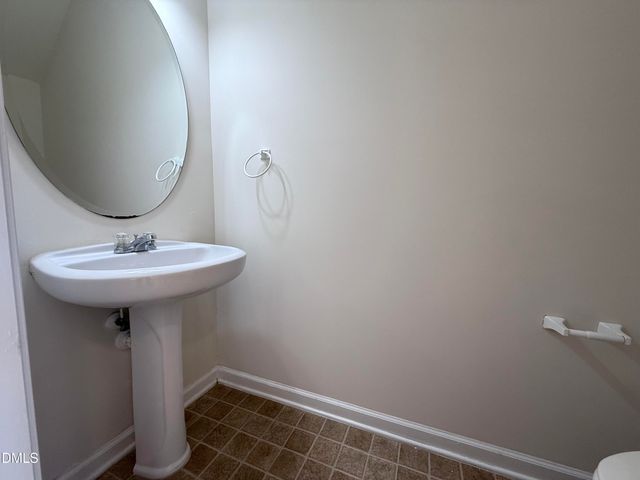 608 Carlton Commons Lane, Cary, NC 27519