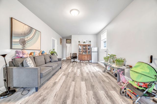 11711 S Indiana Avenue, Chicago, IL 60628