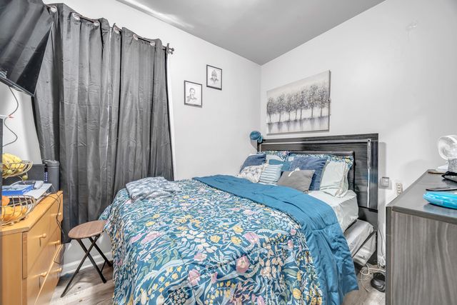 11711 S Indiana Avenue, Chicago, IL 60628