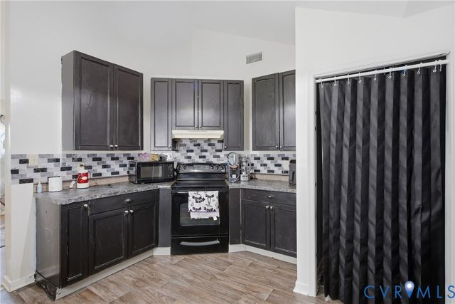 122 Goodrich Ave, Petersburg, VA 23805