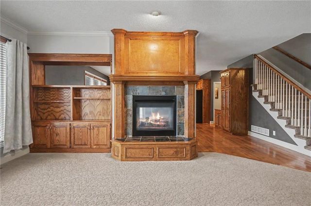 8438 Timber Ridge Street, De Soto, KS 66018