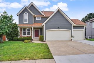 8438 Timber Ridge Street, De Soto, KS 66018