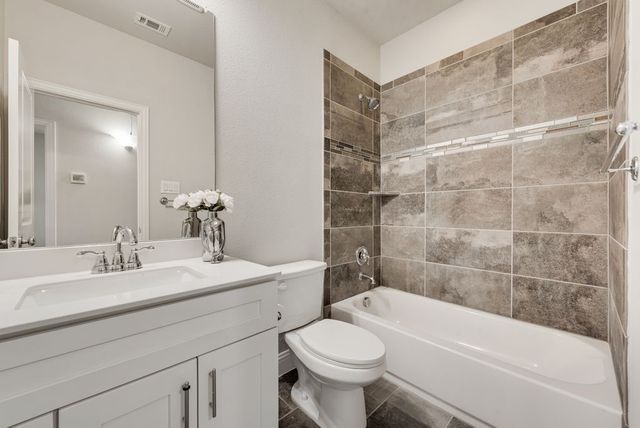 281 Scotia Street, Lewisville, TX 75056