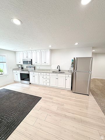 12008 S REEVES LN, Riverton, UT 84065