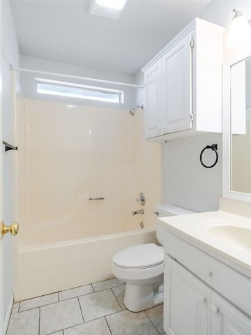 2802 W Sunset Drive, Rogers, AR 72756