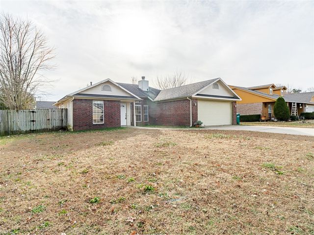2802 W Sunset Drive, Rogers, AR 72756