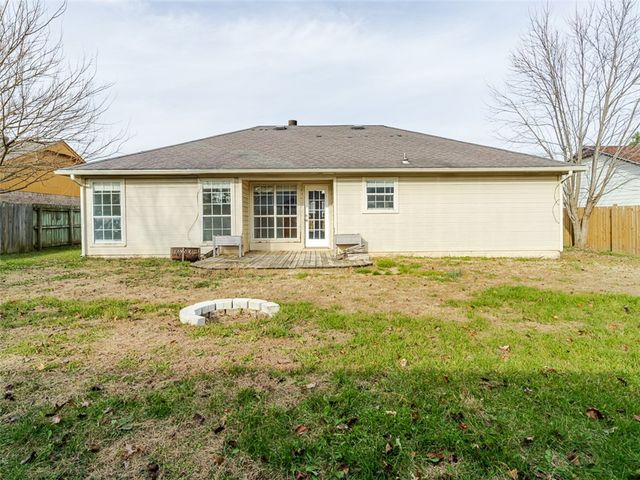 2802 W Sunset Drive, Rogers, AR 72756