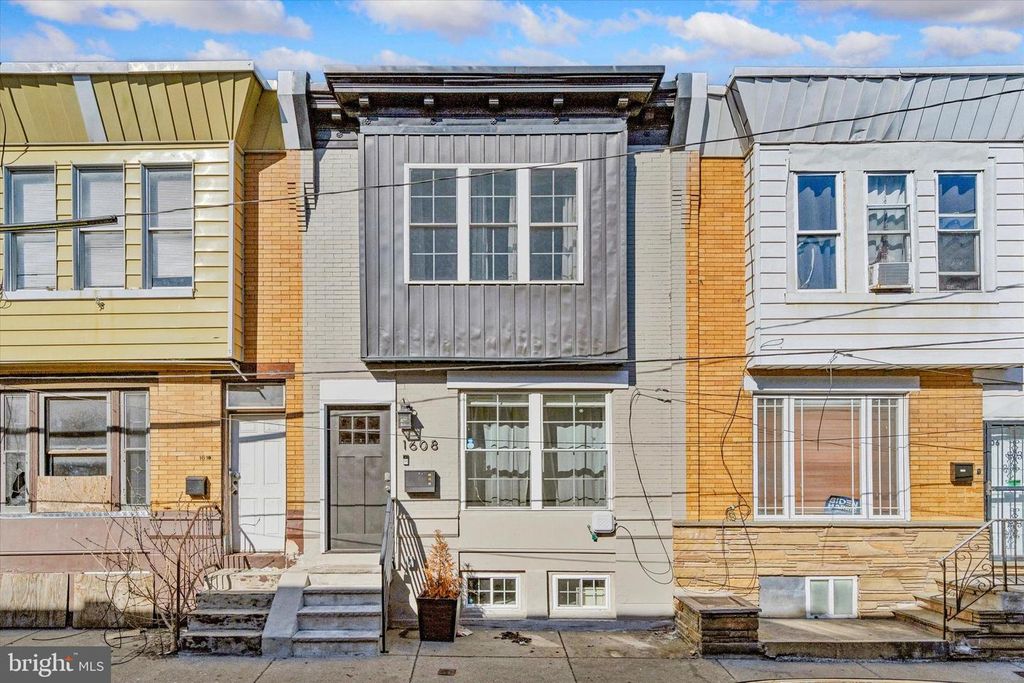 1608 S LECOUNT ST, Philadelphia, PA 19145