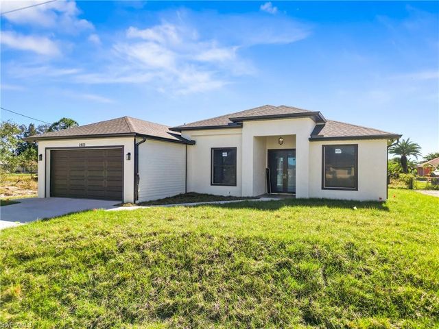 2803 44th ST SW, Lehigh Acres, FL 33976