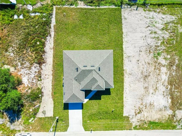 2803 44th ST SW, Lehigh Acres, FL 33976