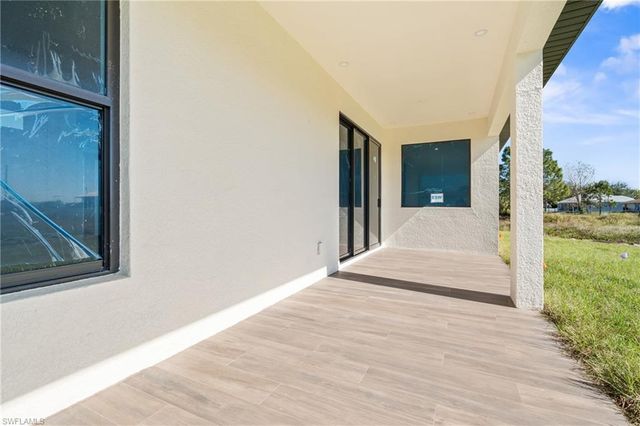 2803 44th ST SW, Lehigh Acres, FL 33976