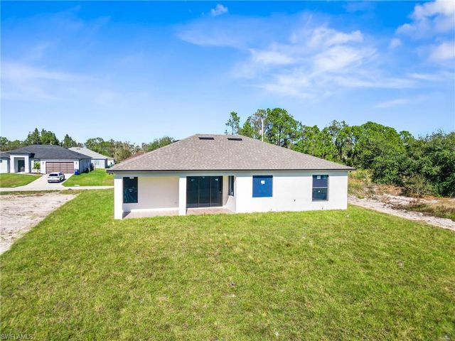 2803 44th ST SW, Lehigh Acres, FL 33976