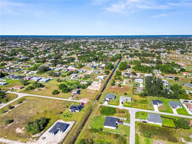 2803 44th ST SW, Lehigh Acres, FL 33976