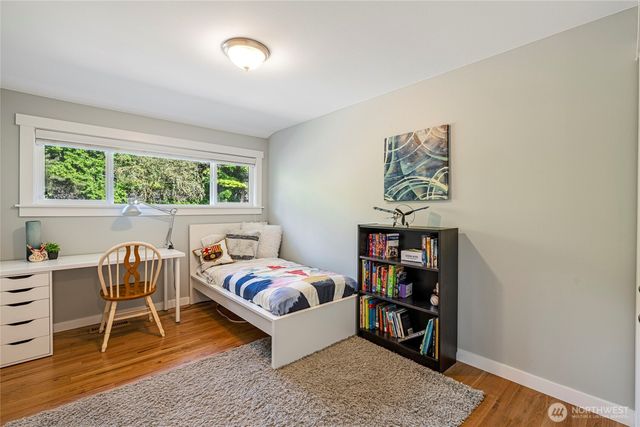 3401 79th Avenue SE, Mercer Island, WA 98040