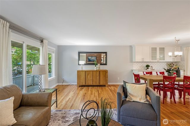 3401 79th Avenue SE, Mercer Island, WA 98040