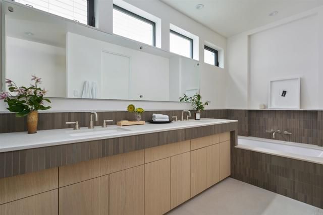 2052 Montgomery Avenue, Cardiff By The Sea (encinitas), CA 92007