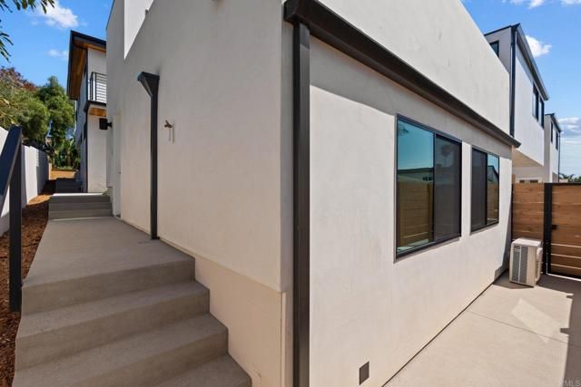 2052 Montgomery Avenue, Cardiff By The Sea (encinitas), CA 92007