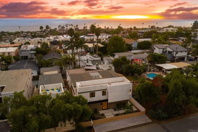 2052 Montgomery Avenue, Cardiff By The Sea (encinitas), CA 92007