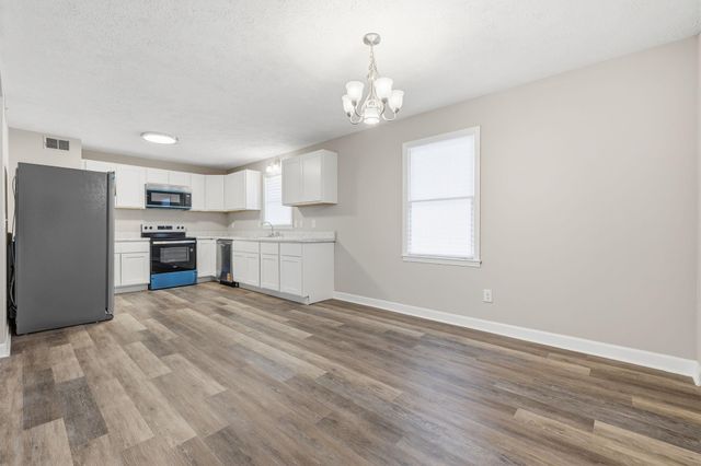 902 Forest Loop Rd., Conway, SC 29527