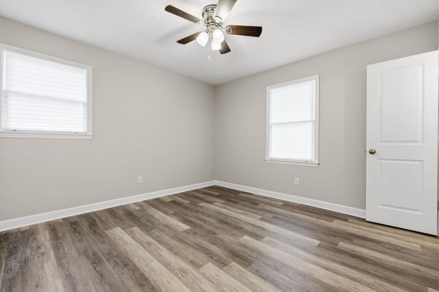 902 Forest Loop Rd., Conway, SC 29527