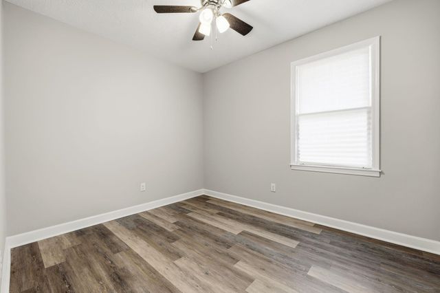 902 Forest Loop Rd., Conway, SC 29527