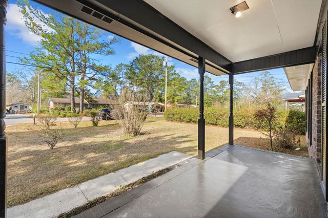 902 Forest Loop Rd., Conway, SC 29527