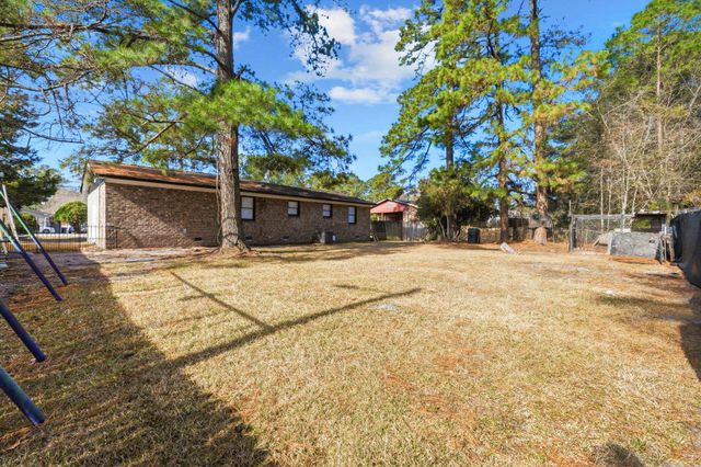 902 Forest Loop Rd., Conway, SC 29527