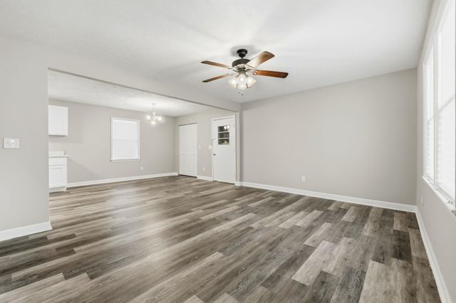 902 Forest Loop Rd., Conway, SC 29527