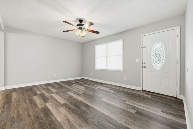 902 Forest Loop Rd., Conway, SC 29527