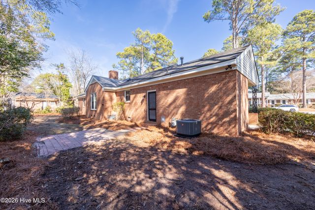 2103 Somerset Drive N, Wilson, NC 27893