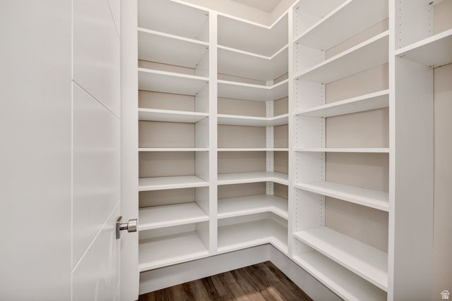 4009 S COTTONWOODS COURT, Nibley, UT 84321