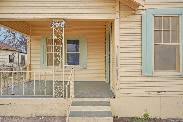 2918 W Martin, San Antonio, TX 78207