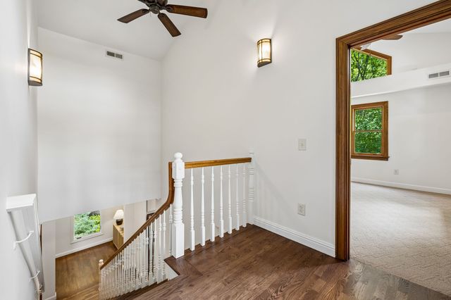 1012 S Wrights Ct, Gallatin, TN 37066