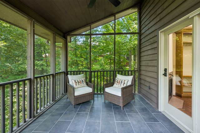 1012 S Wrights Ct, Gallatin, TN 37066