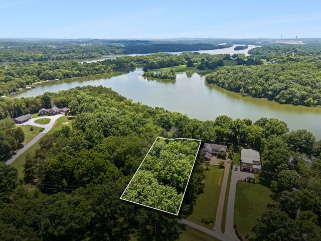 1012 S Wrights Ct, Gallatin, TN 37066