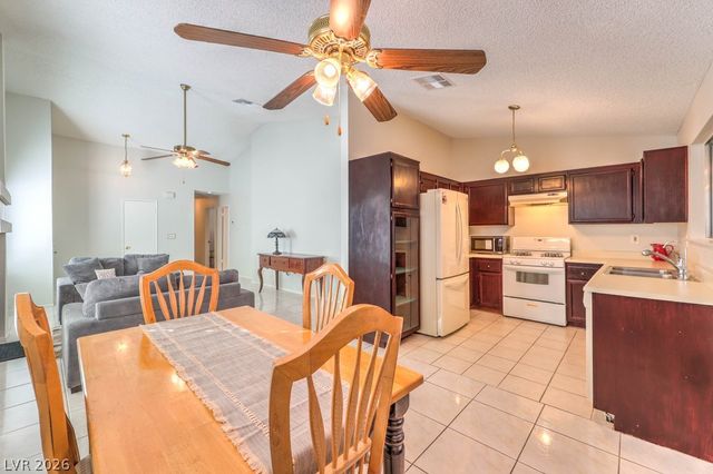 4421 Mossy Rock Court, Las Vegas, NV 89108